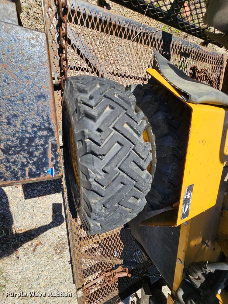 image for item MI9479 2001 Vermeer SC252  stump grinder