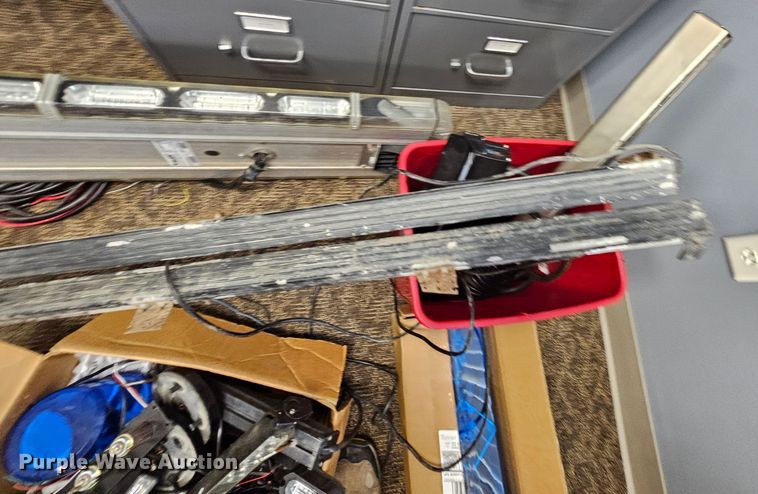 image for item MI9488 Emergency vehicle equipment