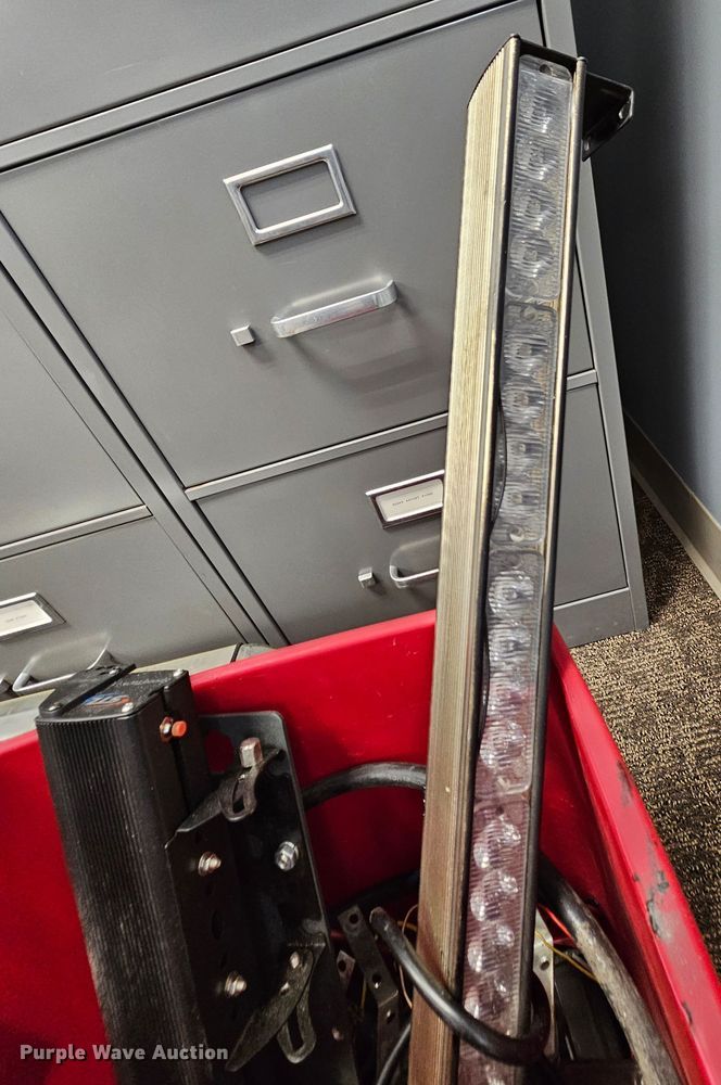 image for item MI9488 Emergency vehicle equipment