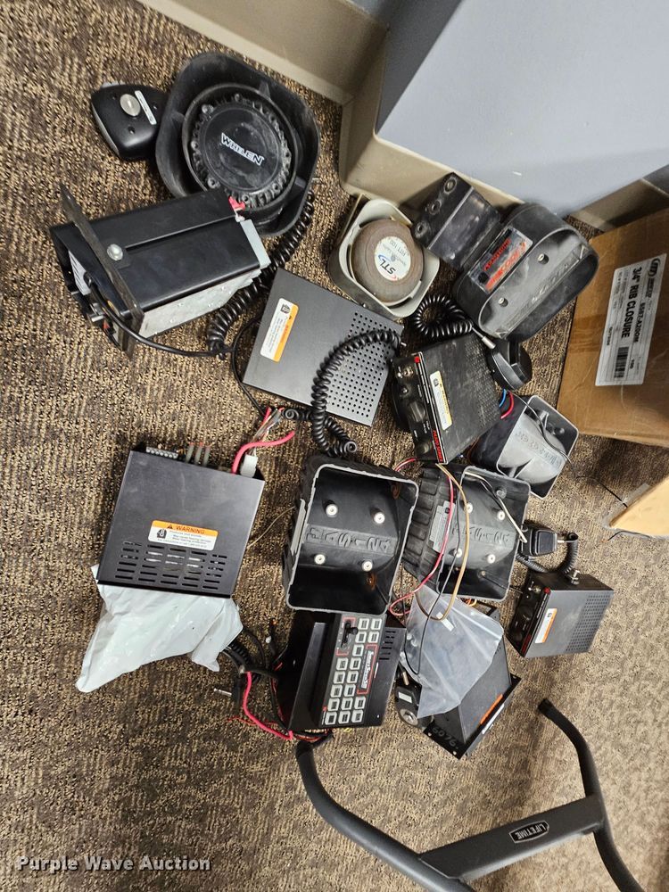 image for item MI9488 Emergency vehicle equipment