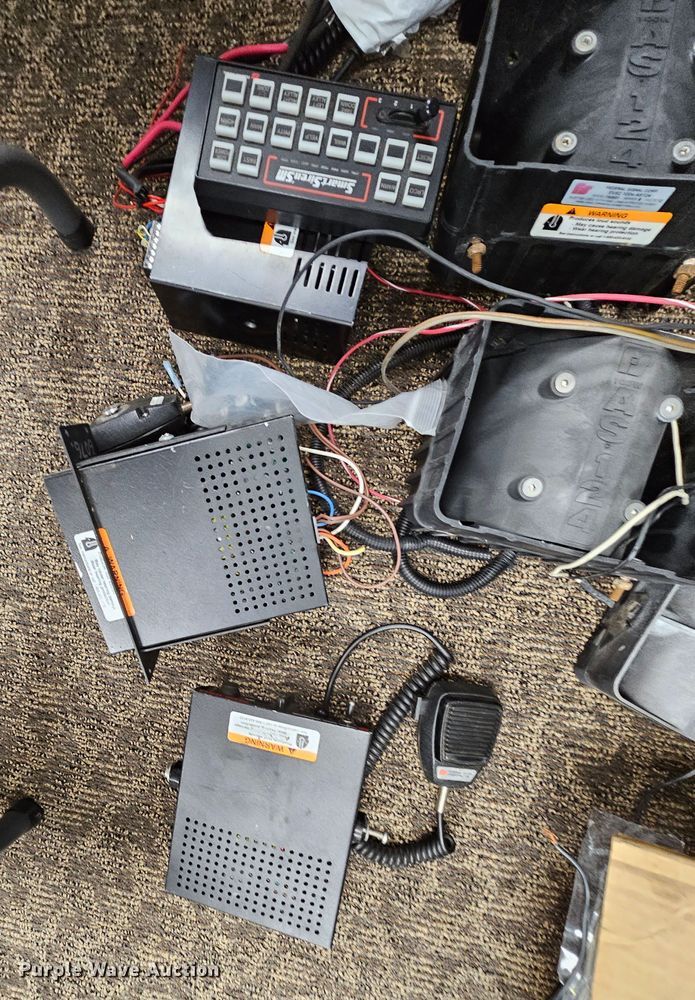 image for item MI9488 Emergency vehicle equipment