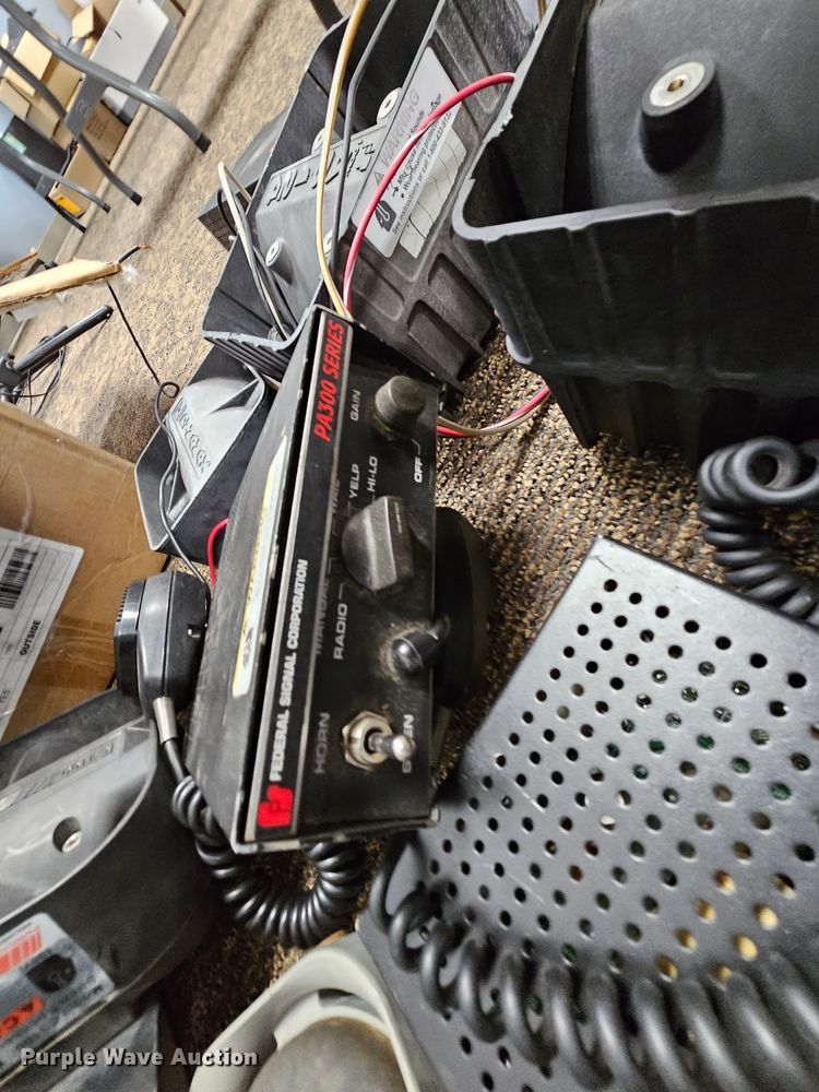 image for item MI9488 Emergency vehicle equipment