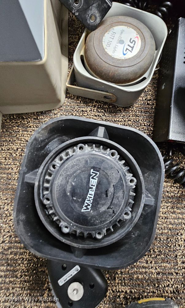 image for item MI9488 Emergency vehicle equipment