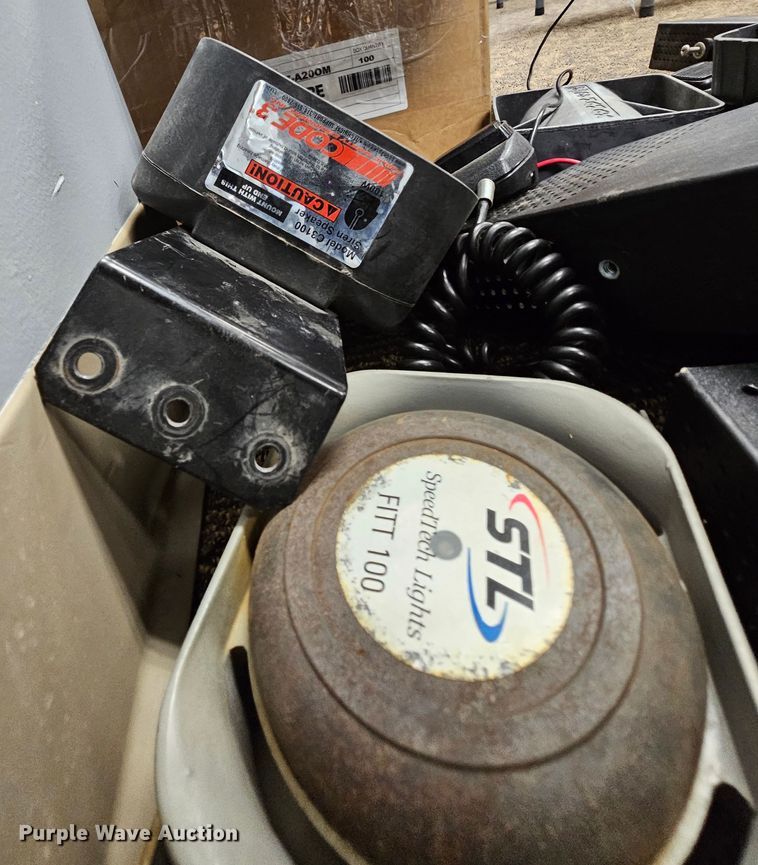 image for item MI9488 Emergency vehicle equipment