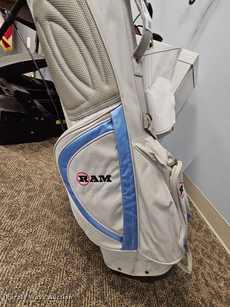 image for item MI9493 Golf clubs