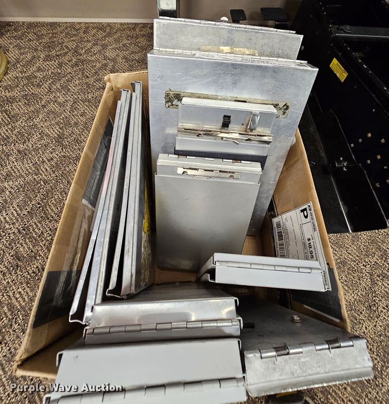 image for item MI9494 Emergency vehicle equipment