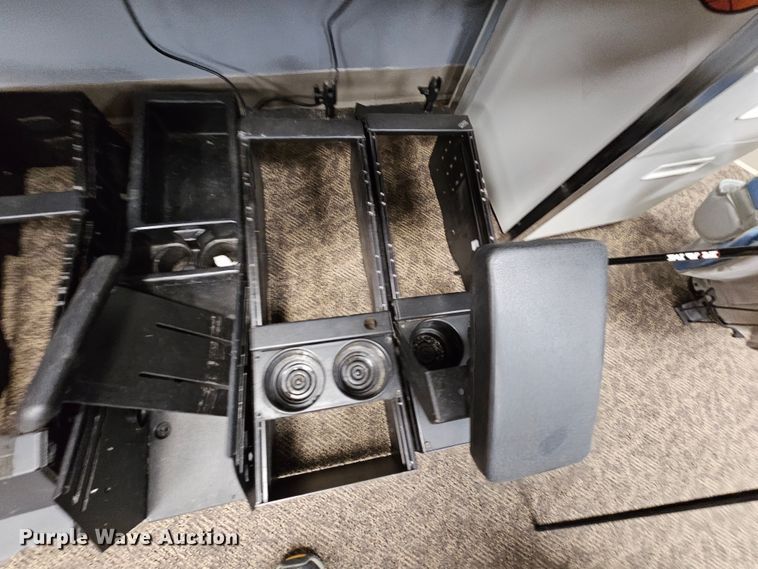 image for item MI9494 Emergency vehicle equipment