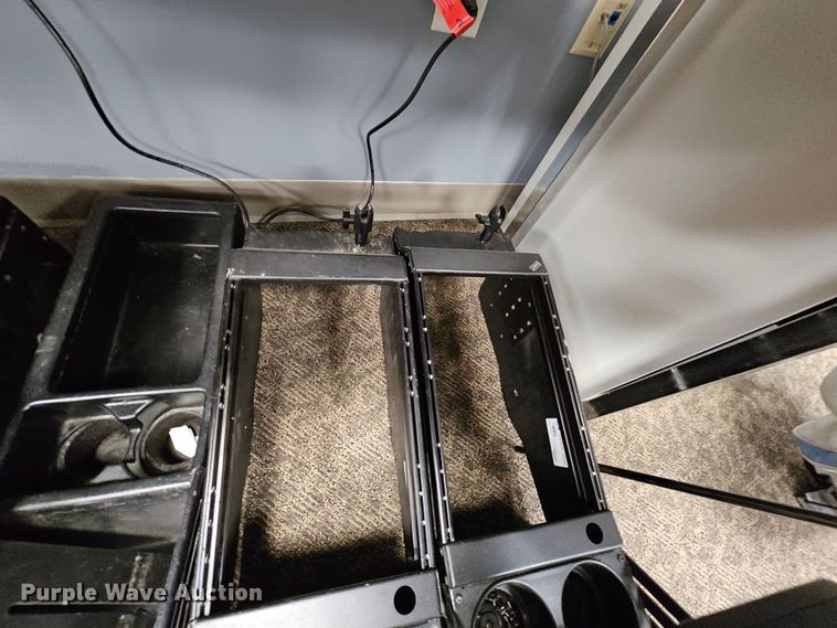 image for item MI9494 Emergency vehicle equipment