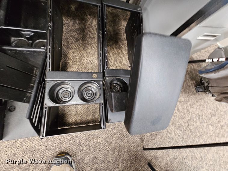 image for item MI9494 Emergency vehicle equipment