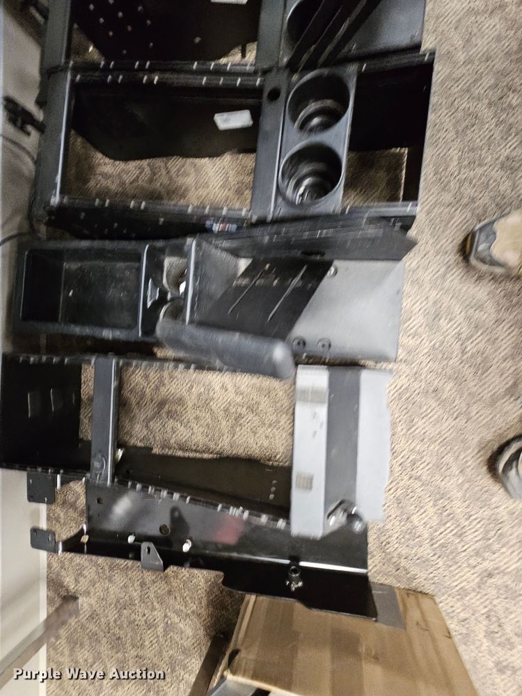 image for item MI9494 Emergency vehicle equipment