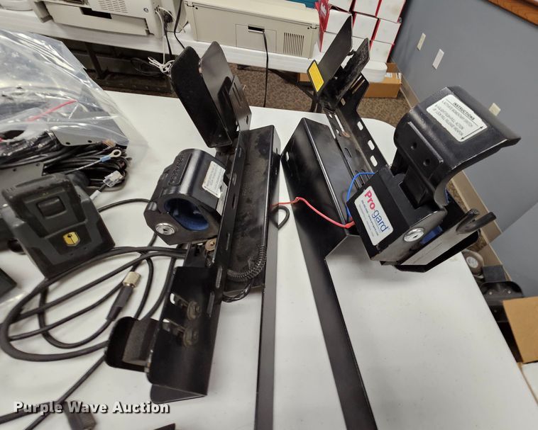 image for item MI9495 Emergency vehicle equipment