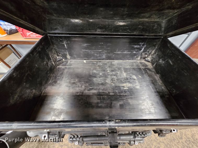 image for item MI9497 (4) totes