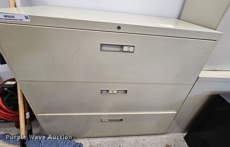 image for item MI9500 (4) file cabinets
