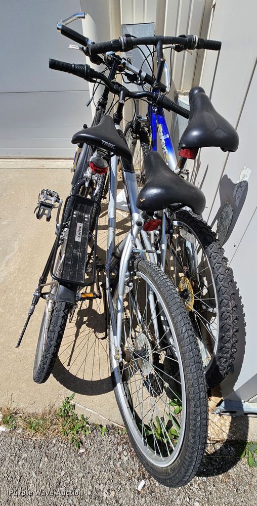 image for item MI9501 (3) bicycles