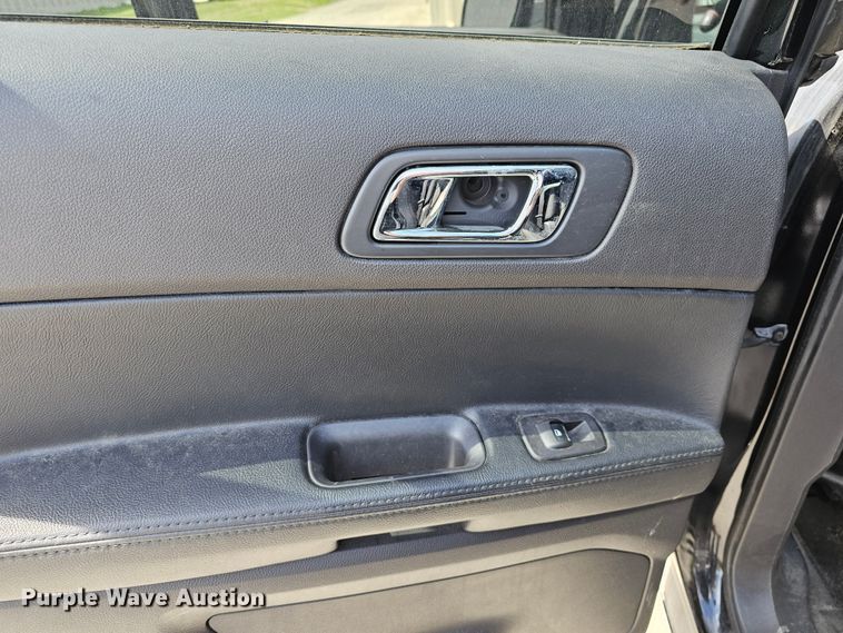 image for item MI9502 2013 Ford Explorer Police Interceptor  SUV