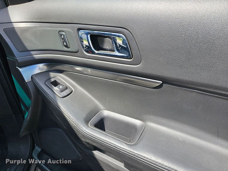 image for item MI9502 2013 Ford Explorer Police Interceptor  SUV