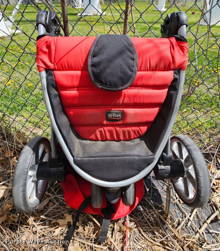 image for item MI9504 Britax stroller