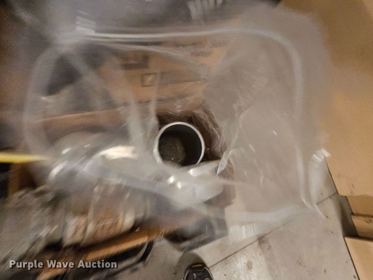 image for item MI9523 Truck parts and accessories