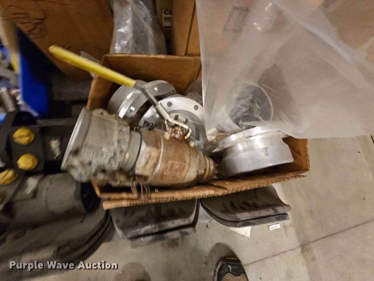 image for item MI9523 Truck parts and accessories