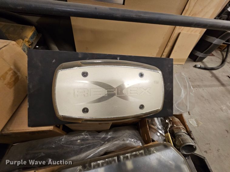 image for item MI9523 Truck parts and accessories