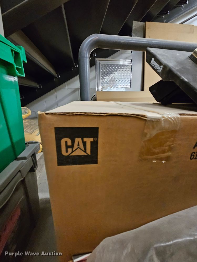 image for item MI9523 Truck parts and accessories