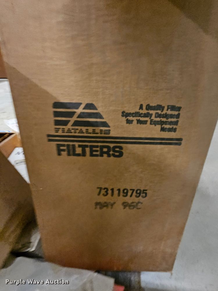 image for item MI9523 Truck parts and accessories