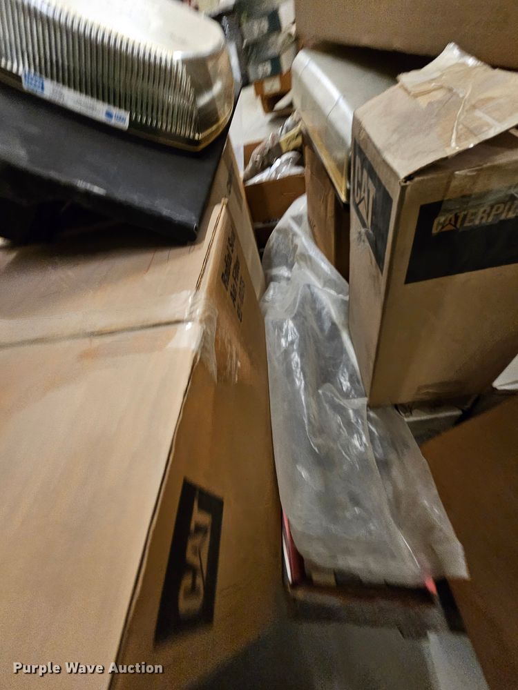 image for item MI9523 Truck parts and accessories