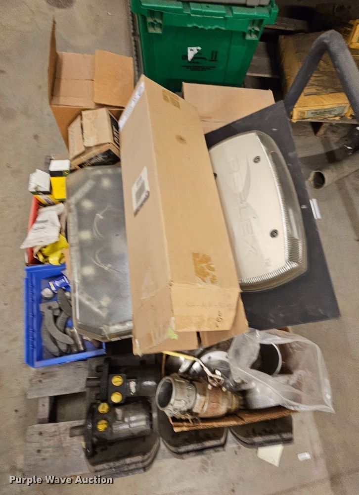 image for item MI9523 Truck parts and accessories