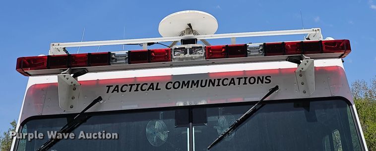 image for item MI9524 2004 Freightliner MT55  mobile command center