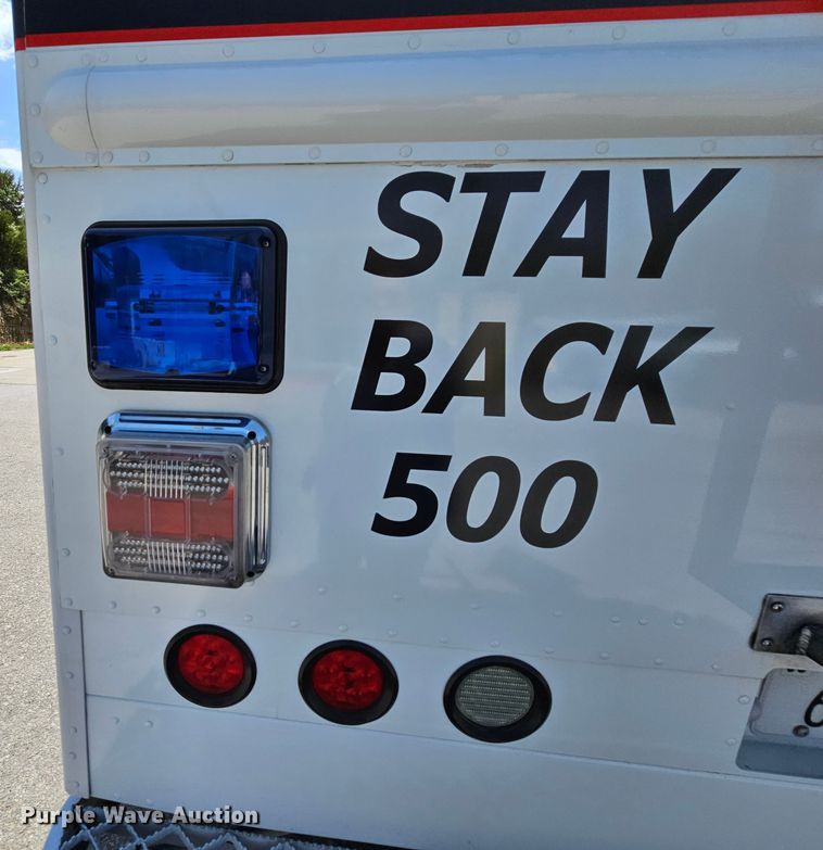 image for item MI9524 2004 Freightliner MT55  mobile command center