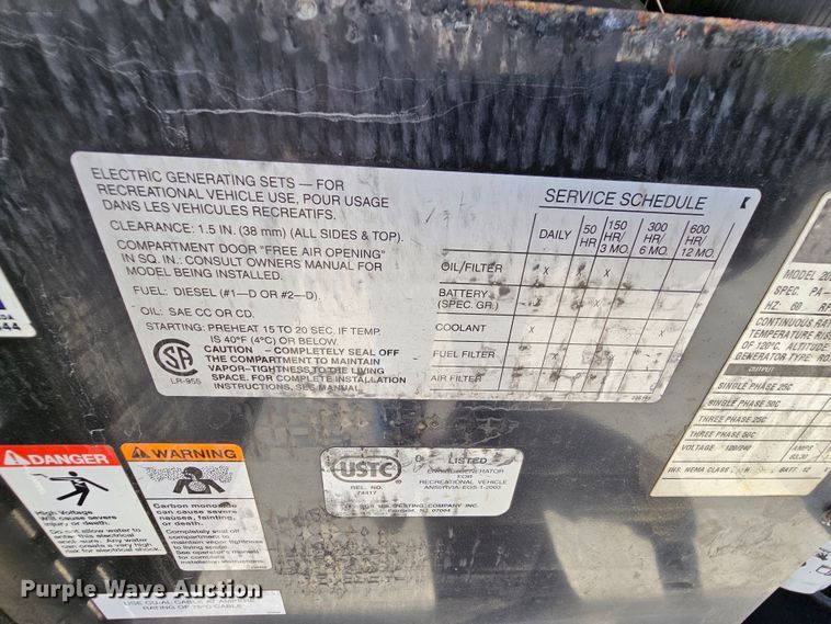 image for item MI9524 2004 Freightliner MT55  mobile command center