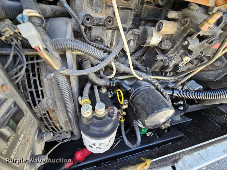 image for item MI9524 2004 Freightliner MT55  mobile command center