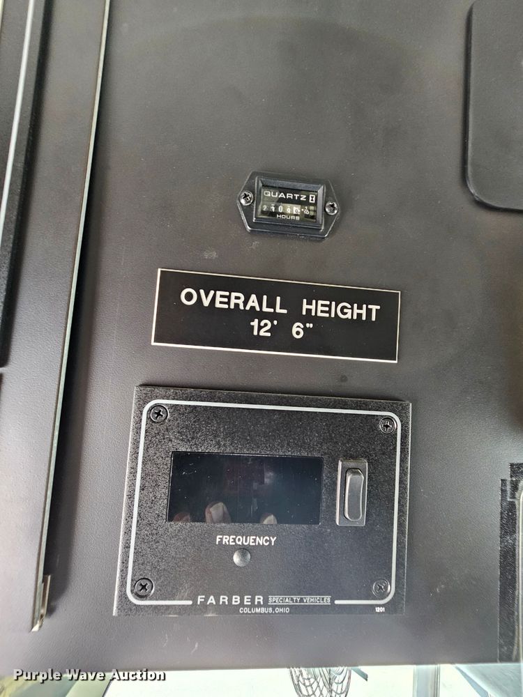 image for item MI9524 2004 Freightliner MT55  mobile command center