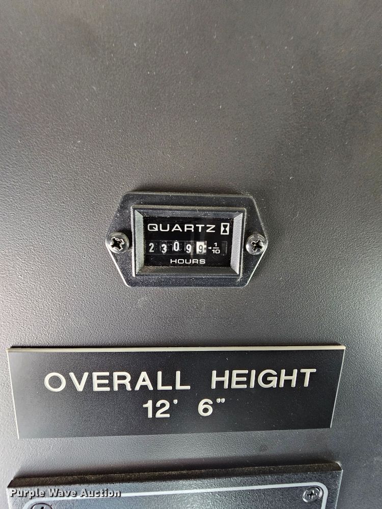 image for item MI9524 2004 Freightliner MT55  mobile command center