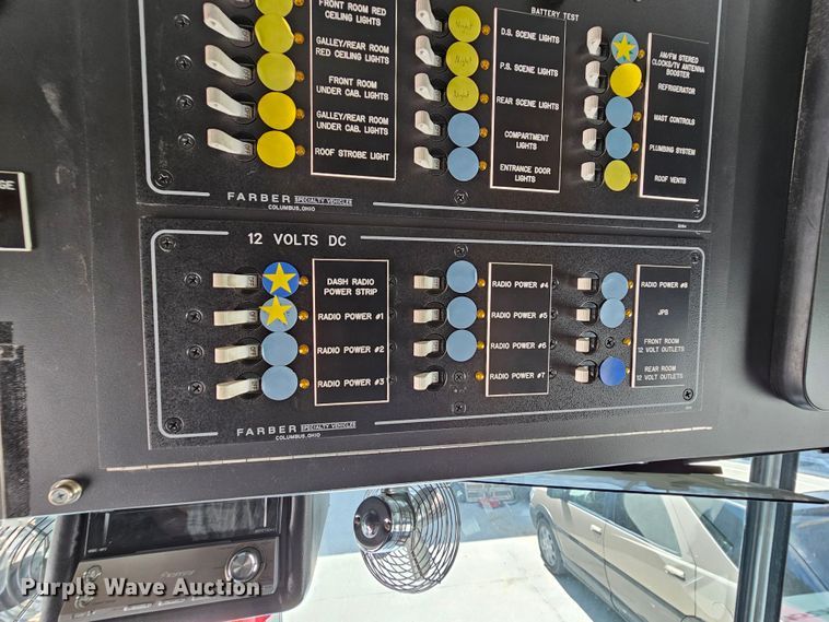 image for item MI9524 2004 Freightliner MT55  mobile command center