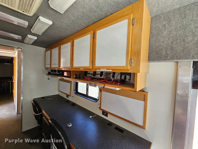 image for item MI9524 2004 Freightliner MT55  mobile command center