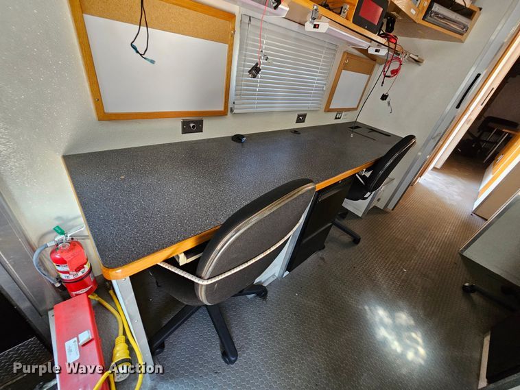 image for item MI9524 2004 Freightliner MT55  mobile command center