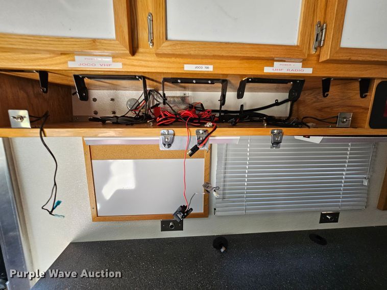 image for item MI9524 2004 Freightliner MT55  mobile command center