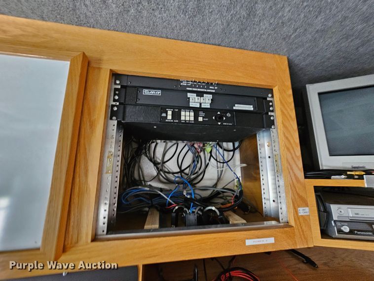 image for item MI9524 2004 Freightliner MT55  mobile command center