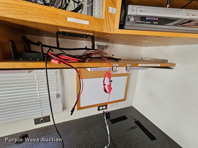 image for item MI9524 2004 Freightliner MT55  mobile command center