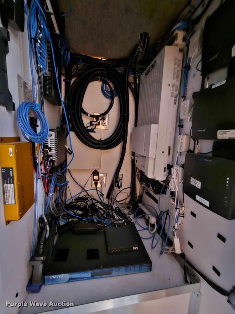 image for item MI9524 2004 Freightliner MT55  mobile command center