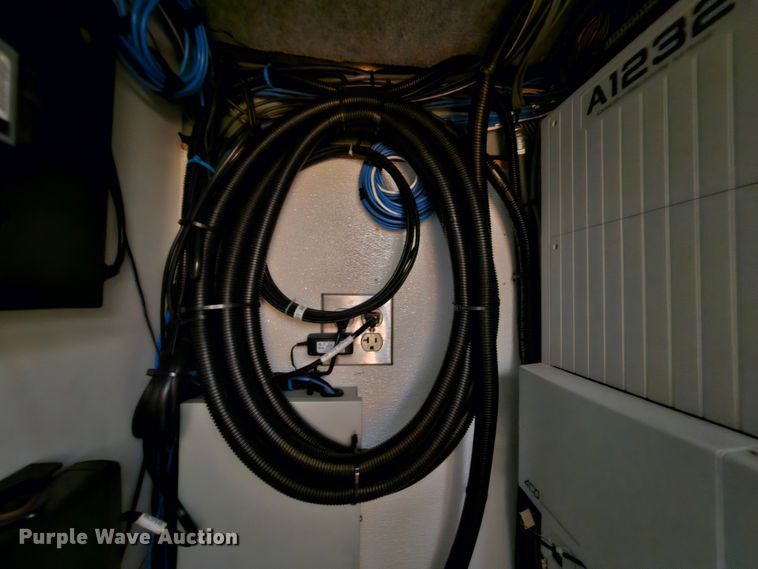 image for item MI9524 2004 Freightliner MT55  mobile command center