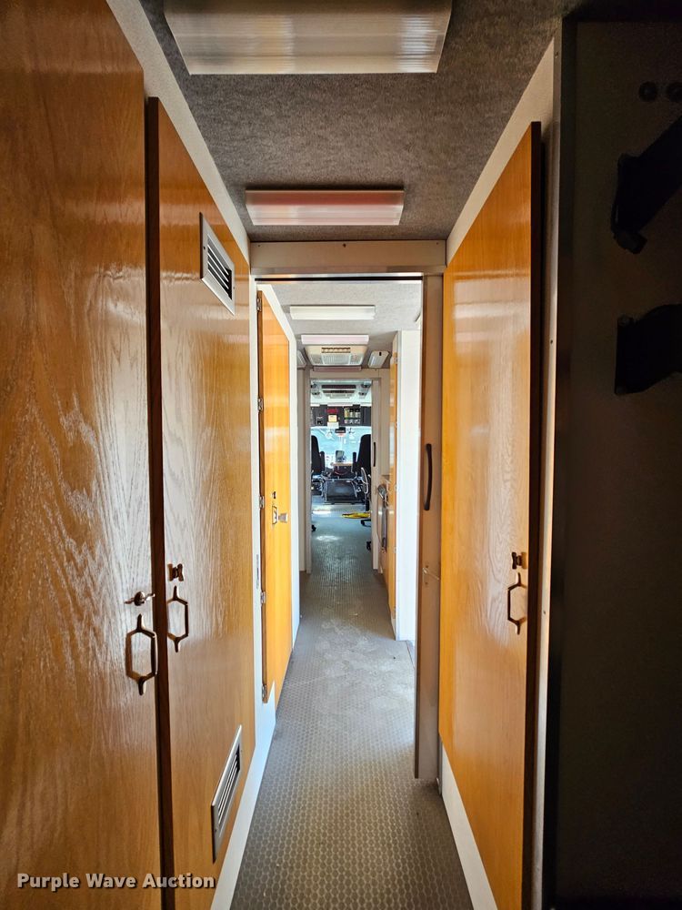 image for item MI9524 2004 Freightliner MT55  mobile command center