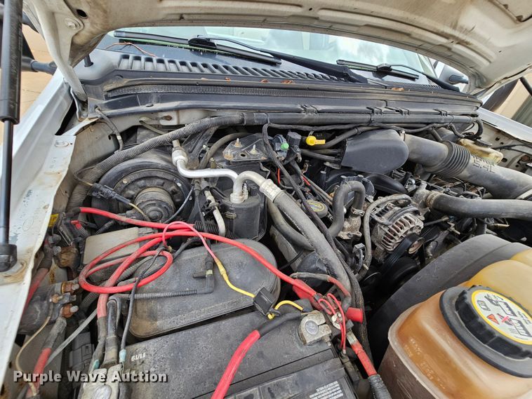 image for item MI9526 2003 Ford F350 Super Duty XL  pickup truck