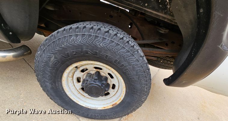 image for item MI9526 2003 Ford F350 Super Duty XL  pickup truck