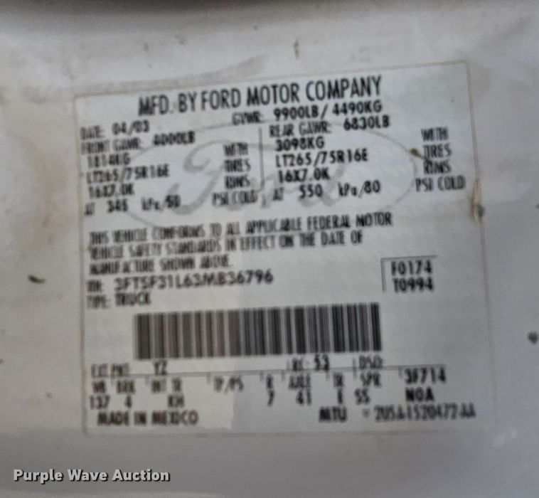 image for item MI9526 2003 Ford F350 Super Duty XL  pickup truck