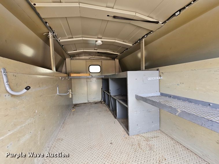 image for item MI9527 2003 Ford E350 Super Duty  utility van