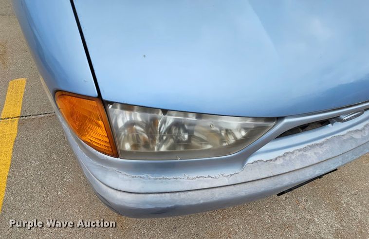 image for item MI9528 1998 Ford Windstar  van