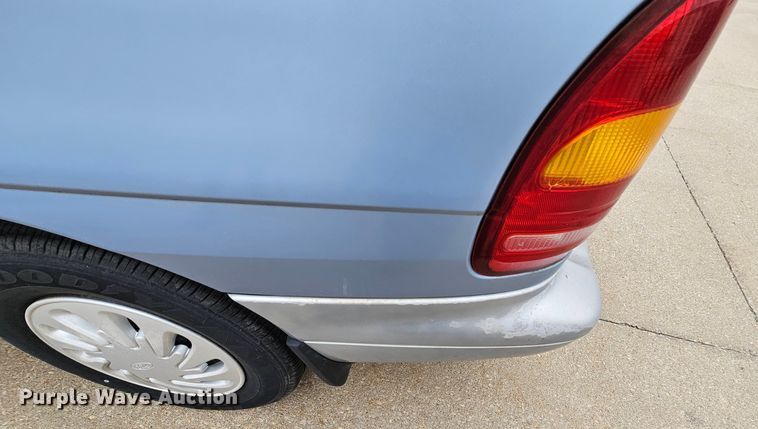 image for item MI9528 1998 Ford Windstar  van