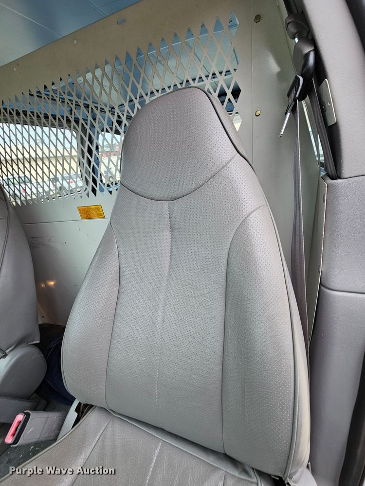 image for item MI9528 1998 Ford Windstar  van